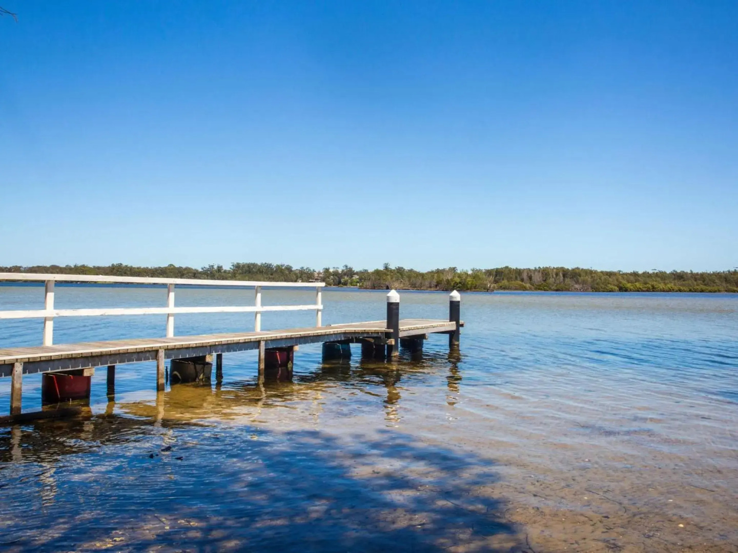 Bayview - Absolute Waterfront with Jetty - 5 Mins to Hyams Beach