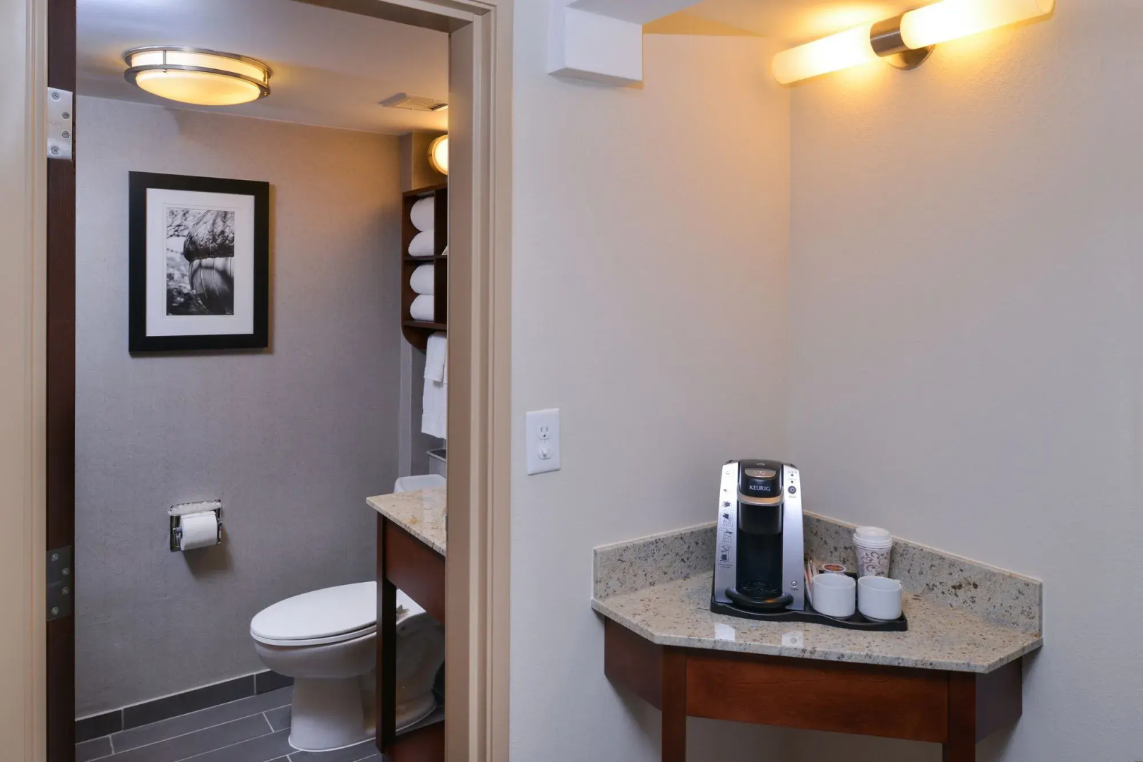 DoubleTree by Hilton Raleigh Crabtree Valley