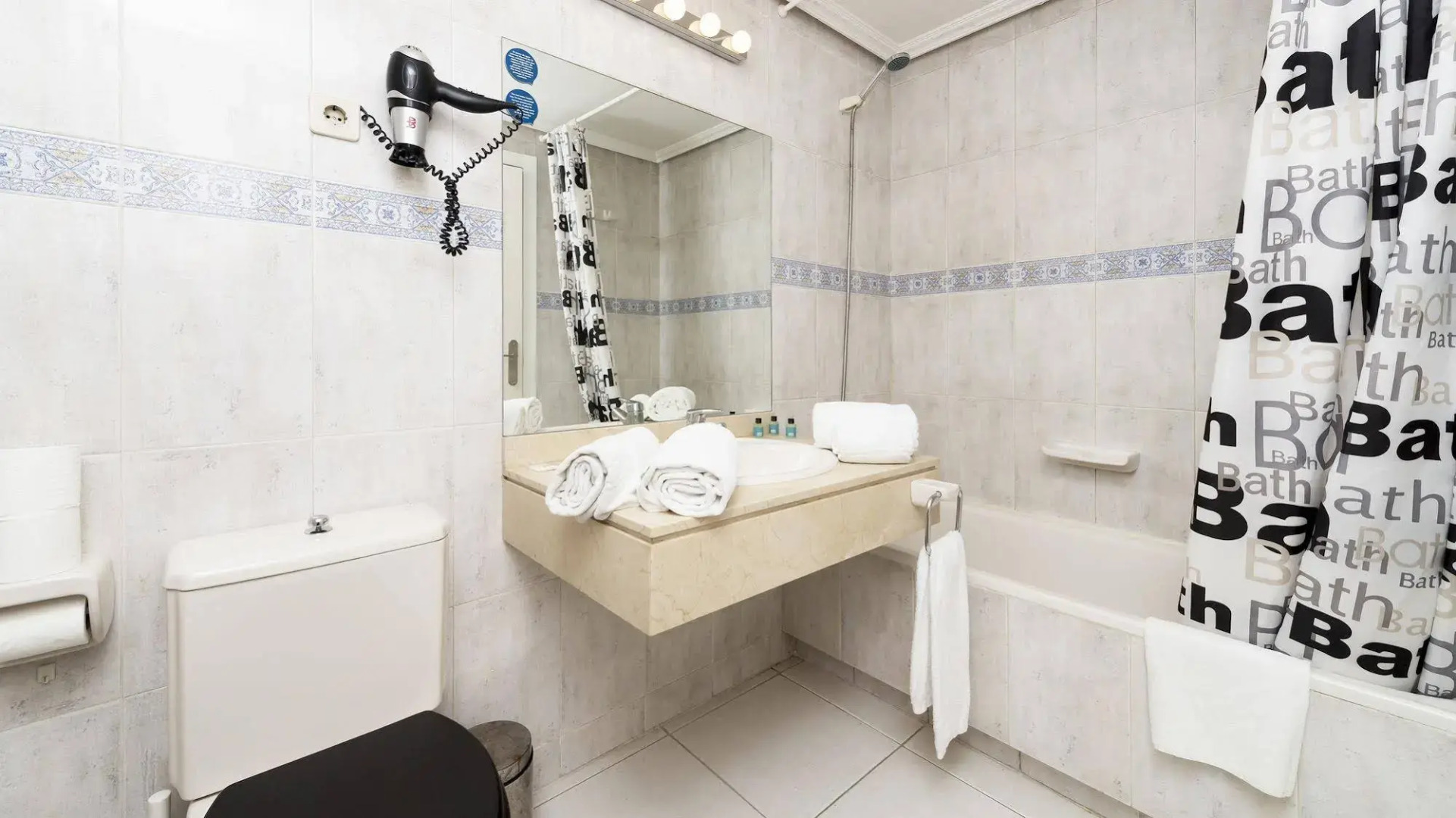 WooTravelling Plaza de Oriente HOMTELS