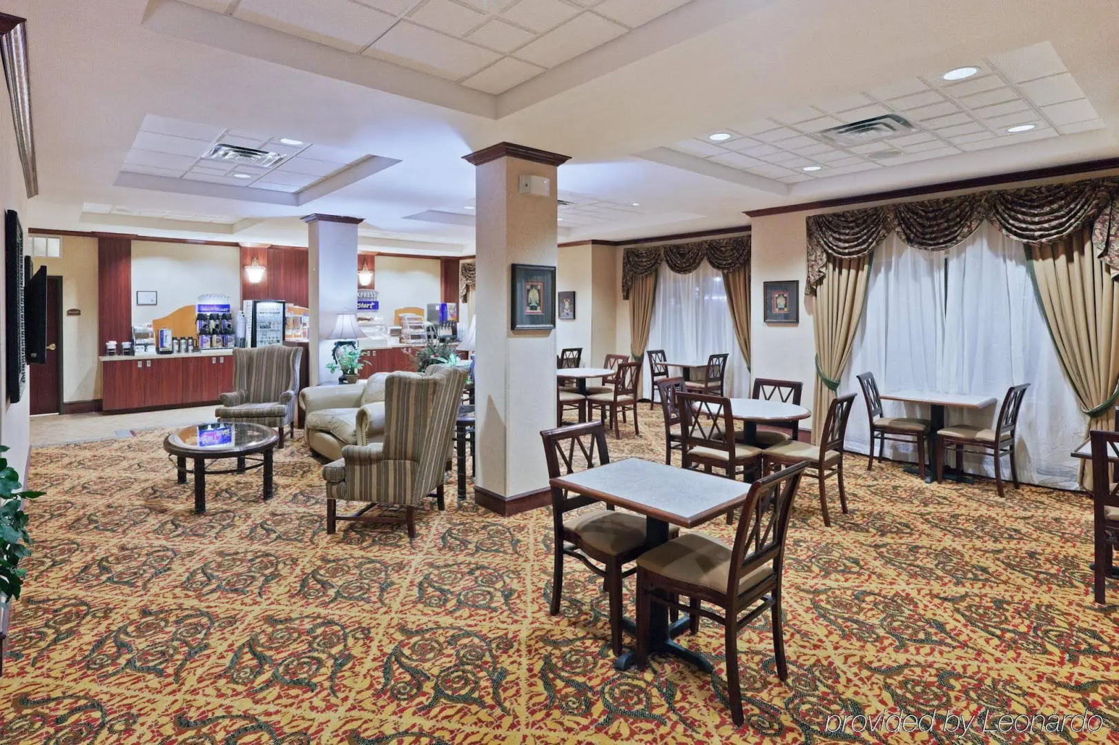 Comfort Inn & Suites