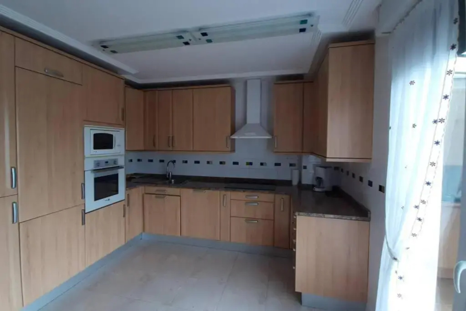 Chalet Aia -Naturaleza y seguridad, entorno rural a 29 km de San Sebastian