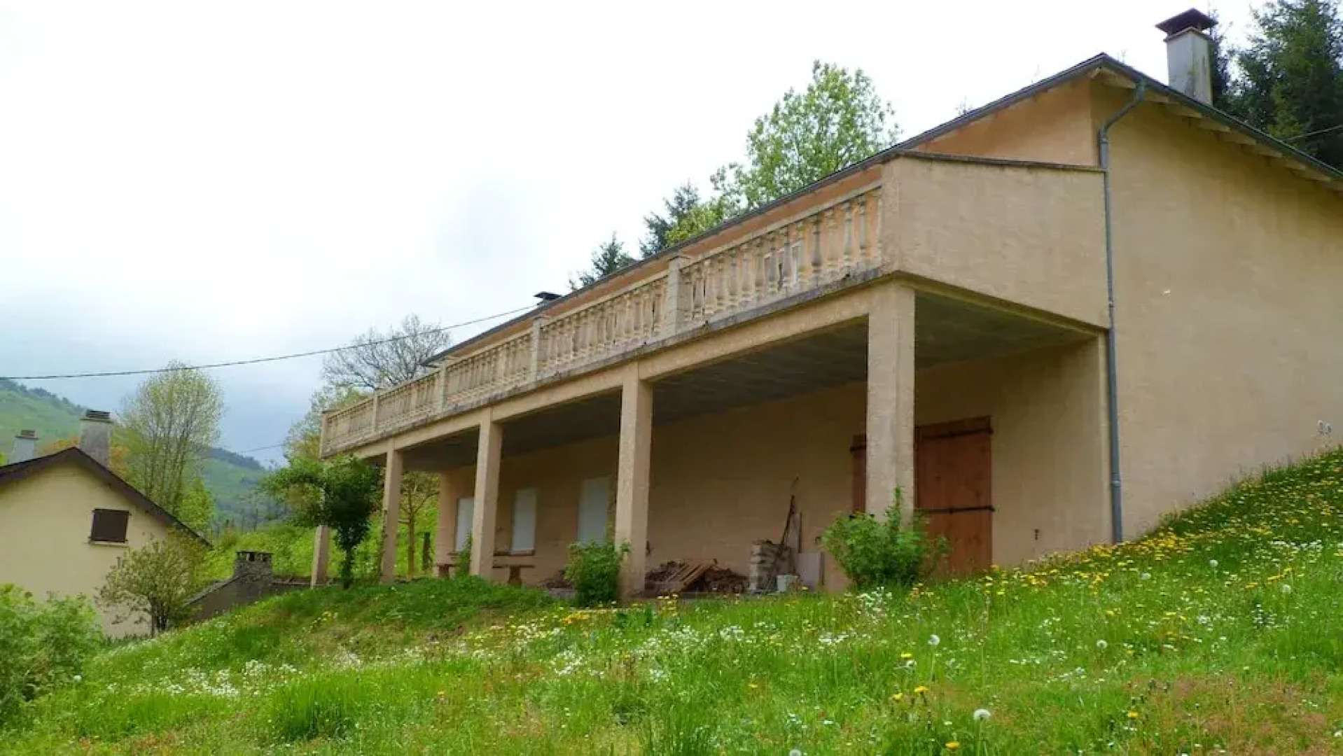 House With 3 Bedrooms in Nages, With Wonderful Lake View and Enclosed