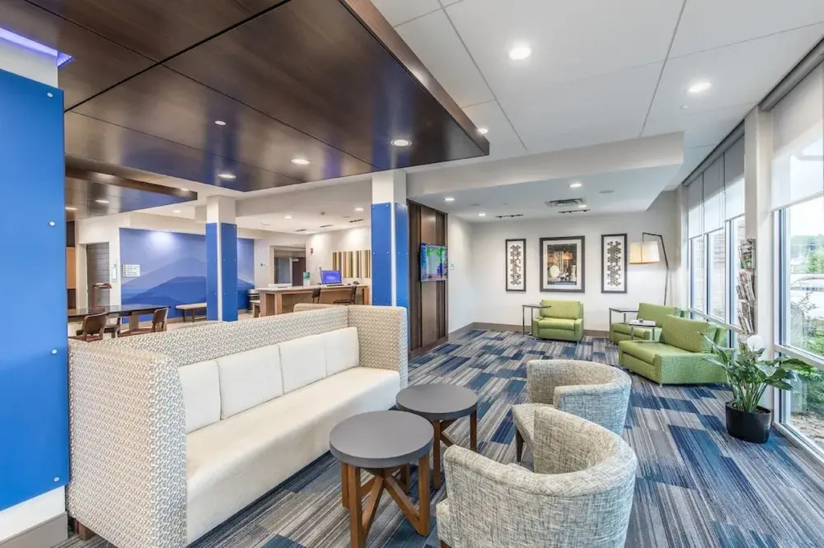 Holiday Inn Express & Suites Milledgeville
