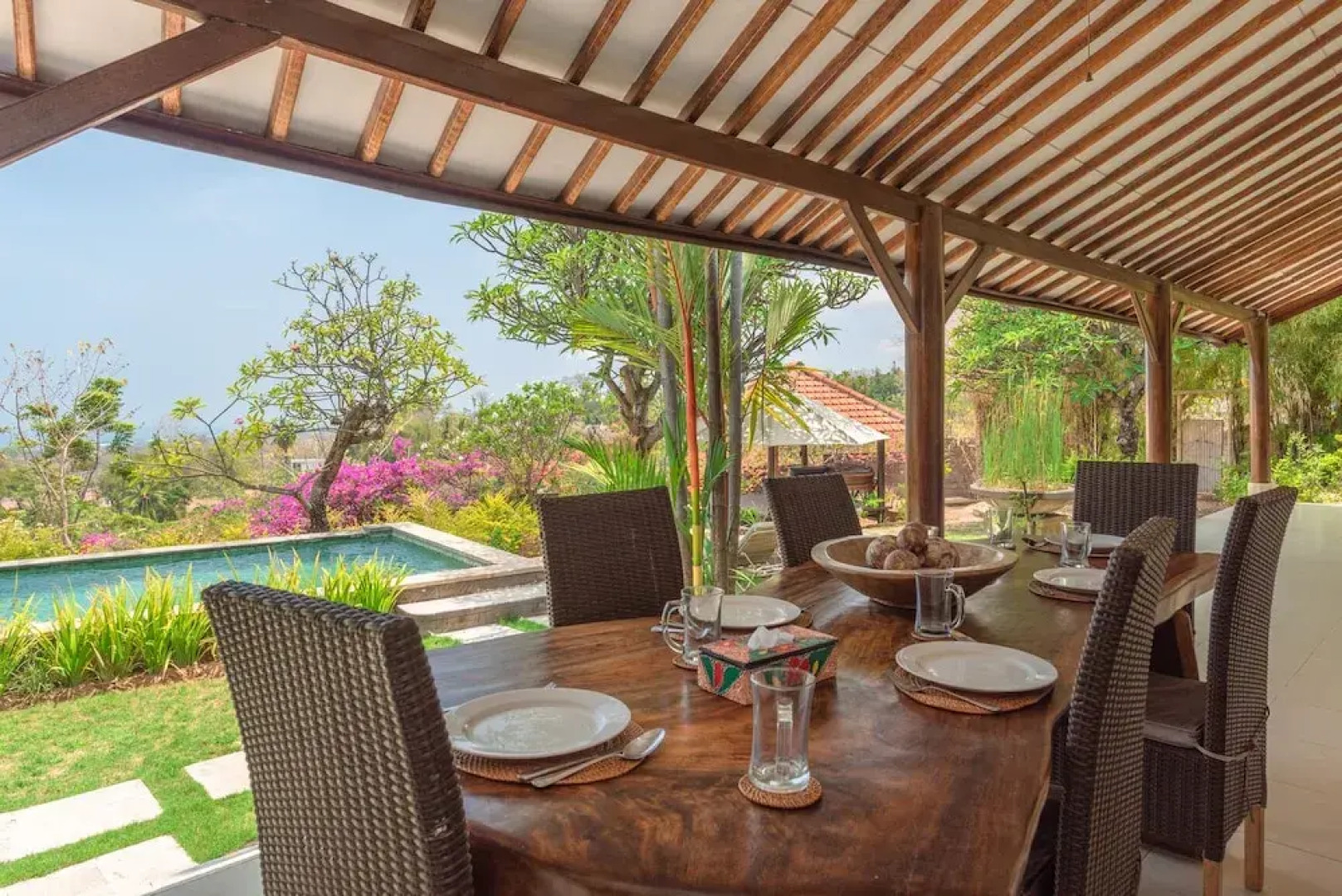 Villa Lotus Kayuputih