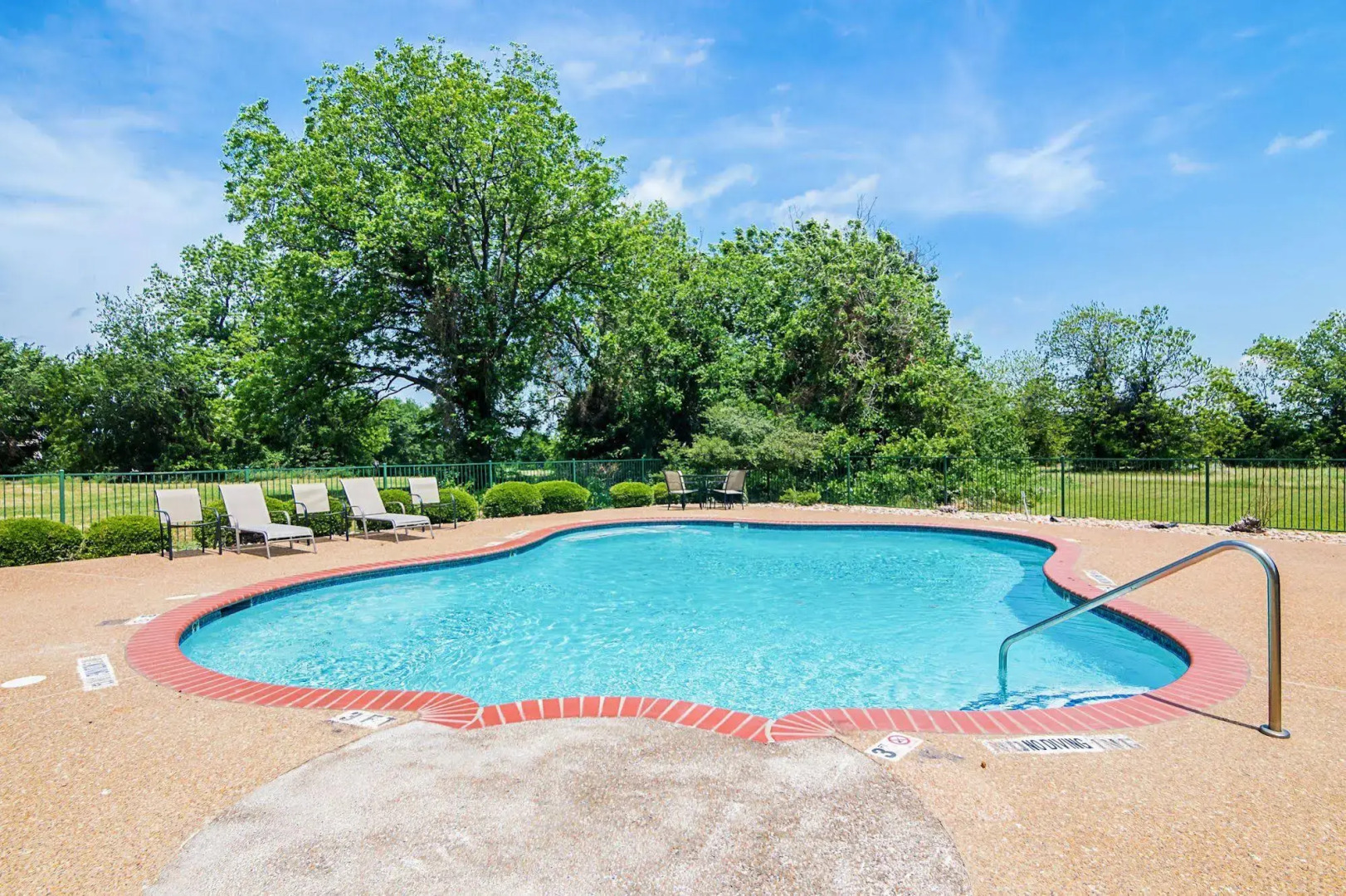 Quality Inn & Suites Garland - East Dallas