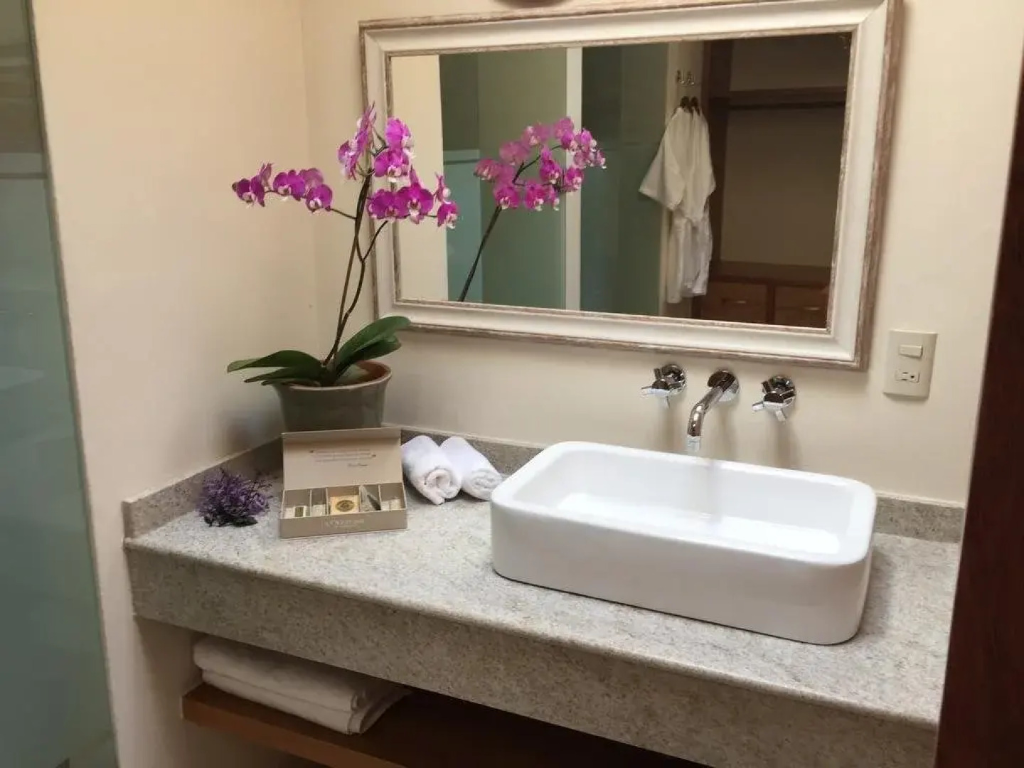 Hotel Lindo Ajijic Bed & Breakfast