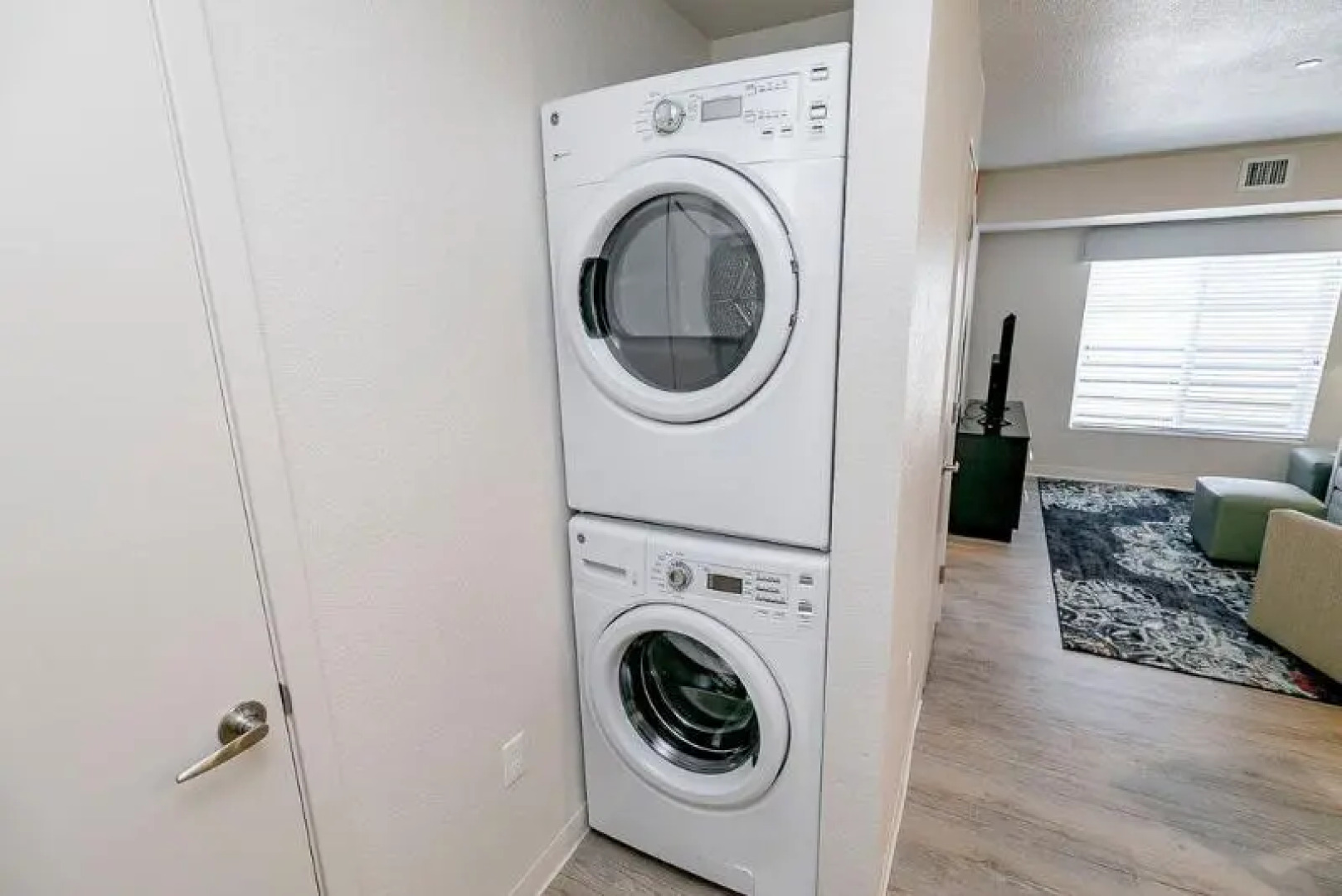 Oakwood Waterwalk Denver Tech Center