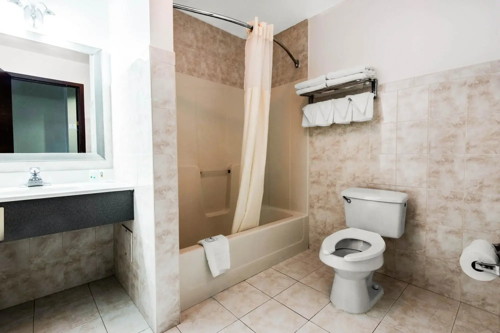 Quality Inn - Niagara Falls Blvd