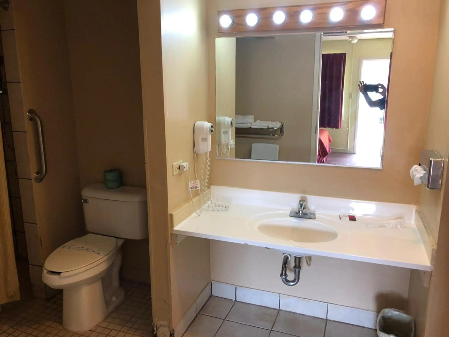 Americas Best Value Inn - Barrington