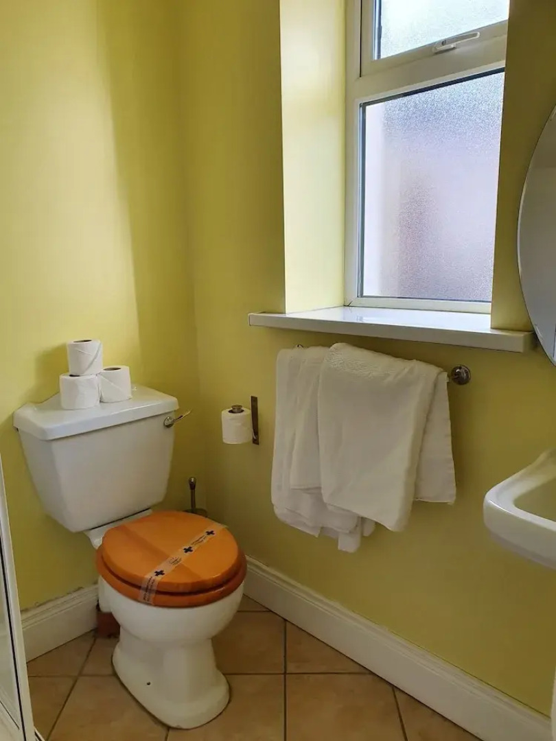 Golden Dawn Guesthouse