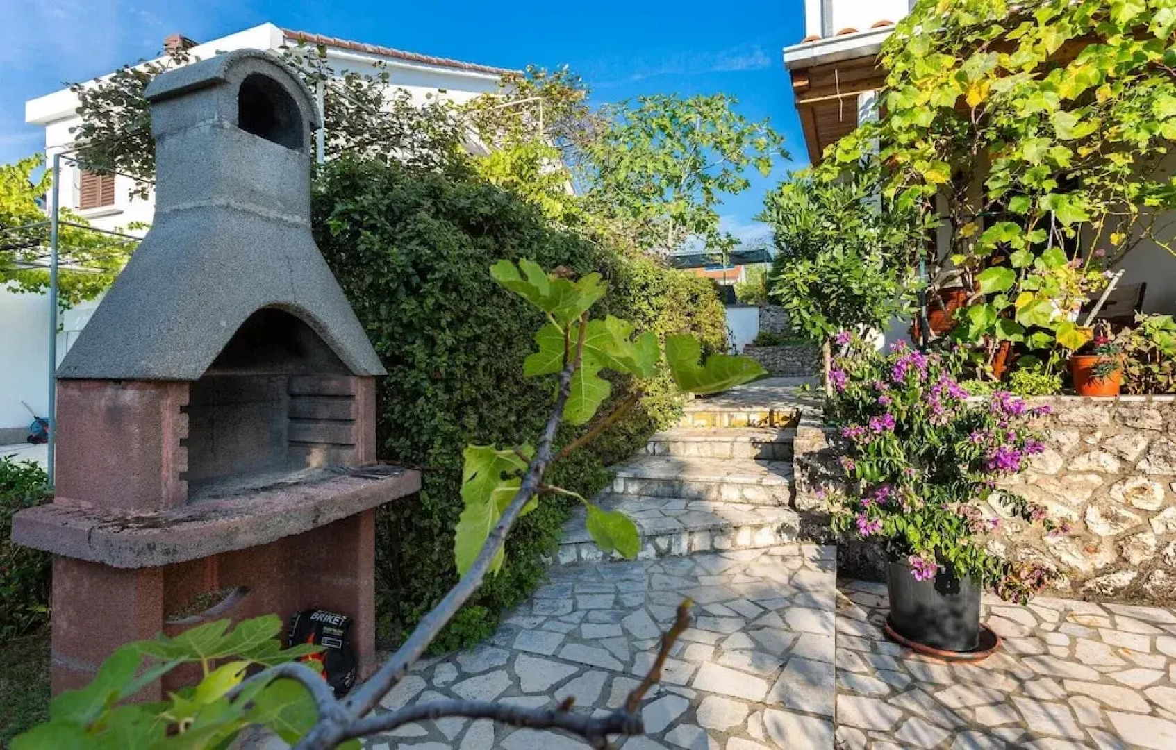 Amazing Home in Malinska With Wifi and 2 Bedrooms