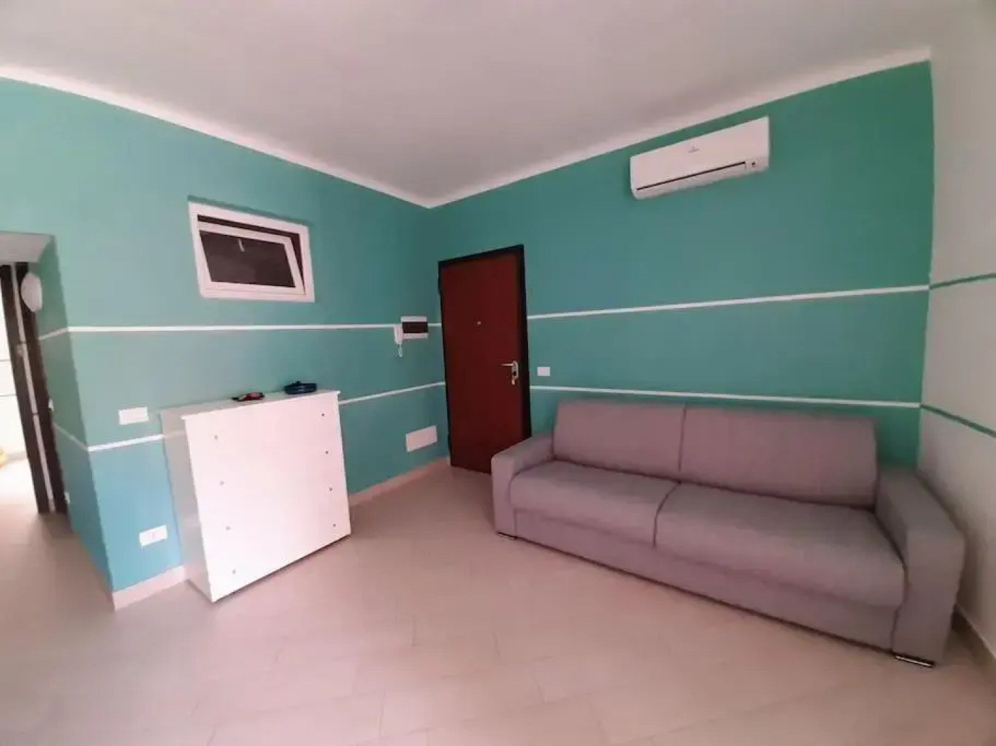 Ampio Bilocale Con Patio A 50 Metri Dal Mare!