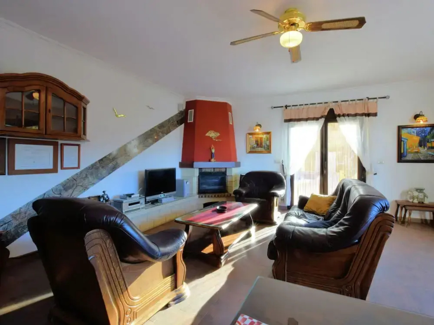 Independent Villa With Private Pool on an Estate in Sayalonga Costa del Sol