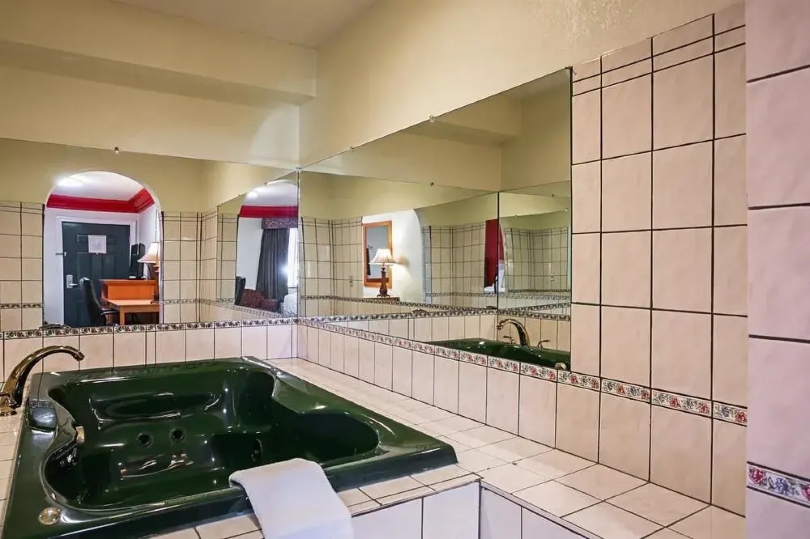 Studio 6 Aberdeen, MD