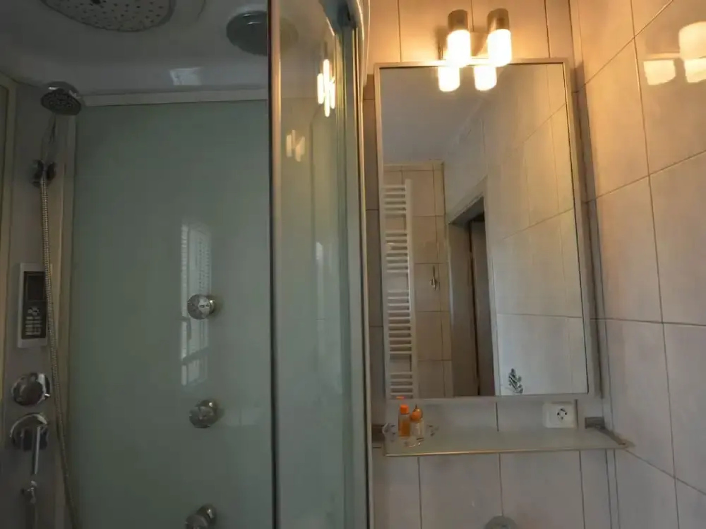 Cozy Chalet With Pond, Malmedy