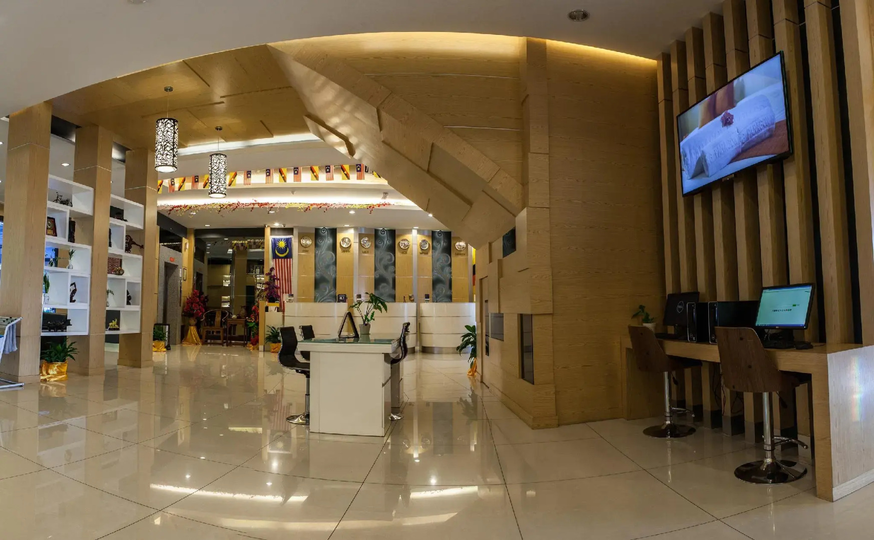 Paragon Lutong Hotel