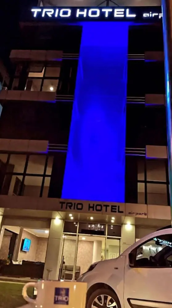 Tri̇o Hotel Airport