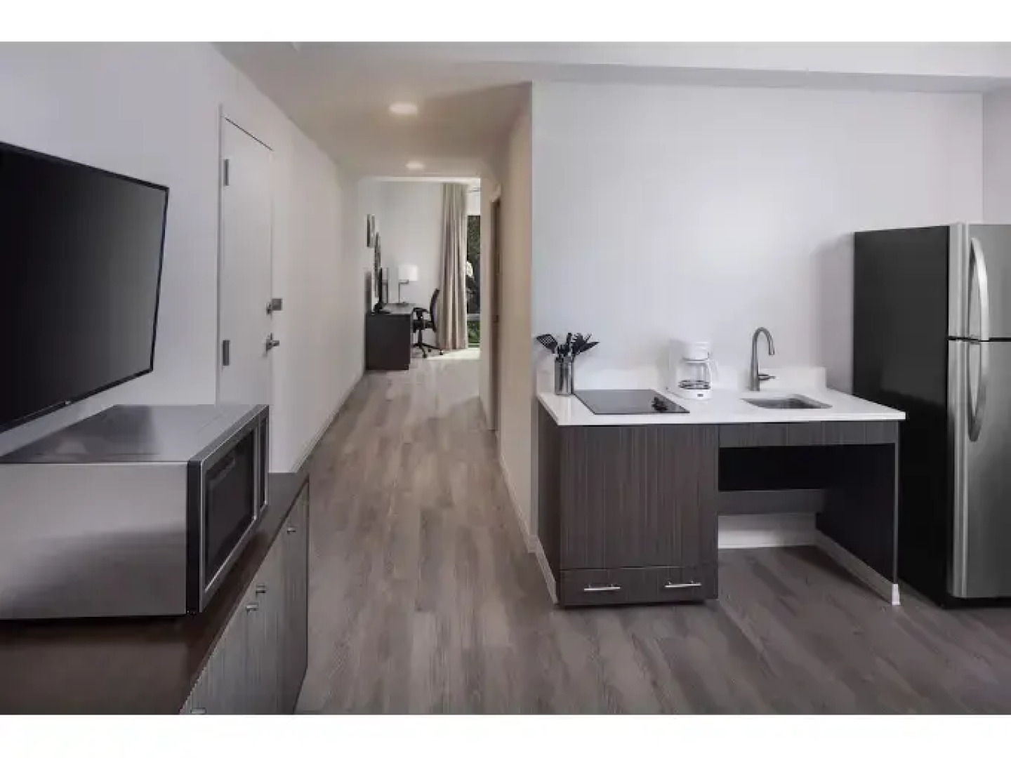 Star Suites By Riverside Theatre