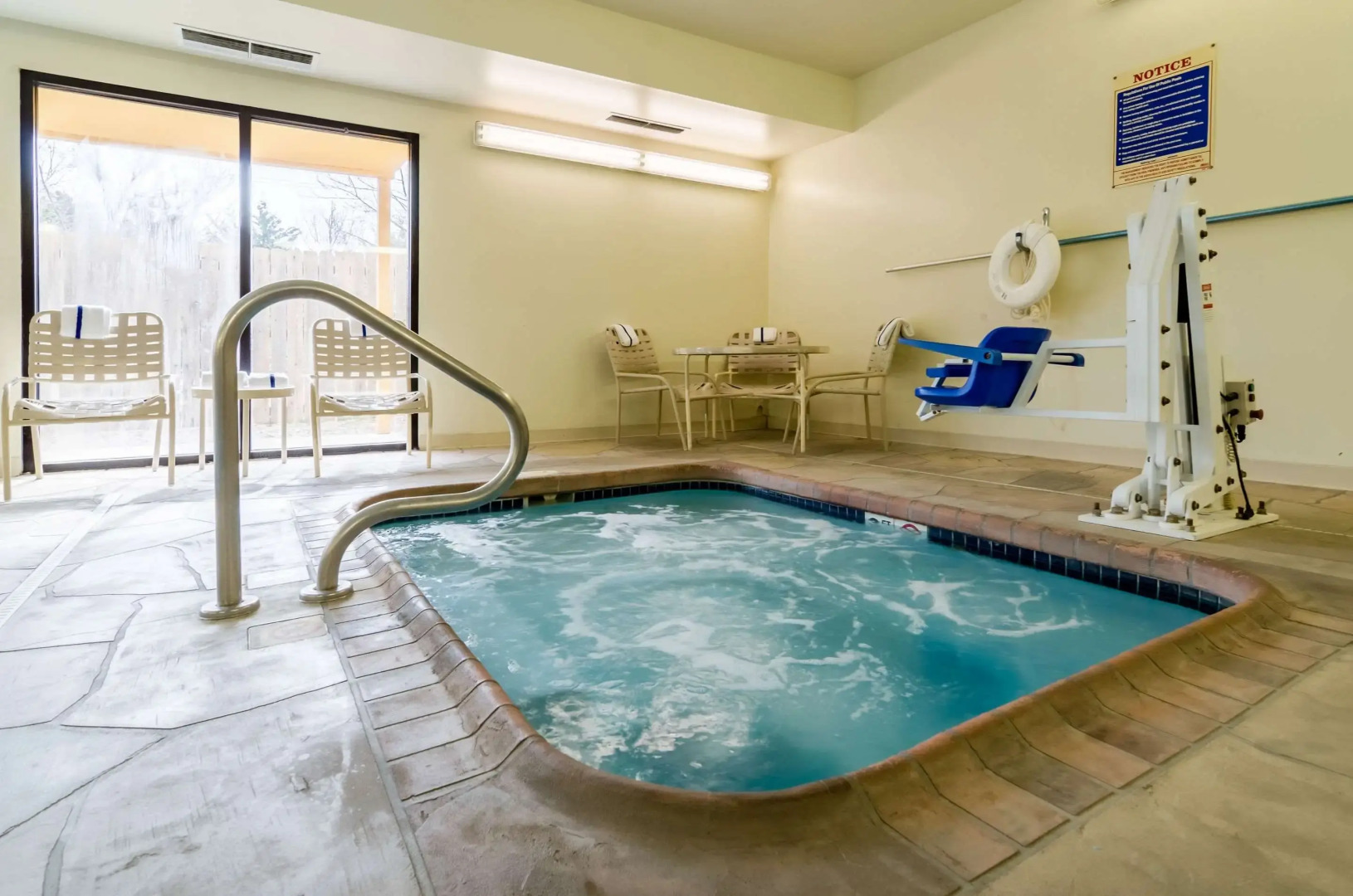 Quality Inn & Suites Manhattan