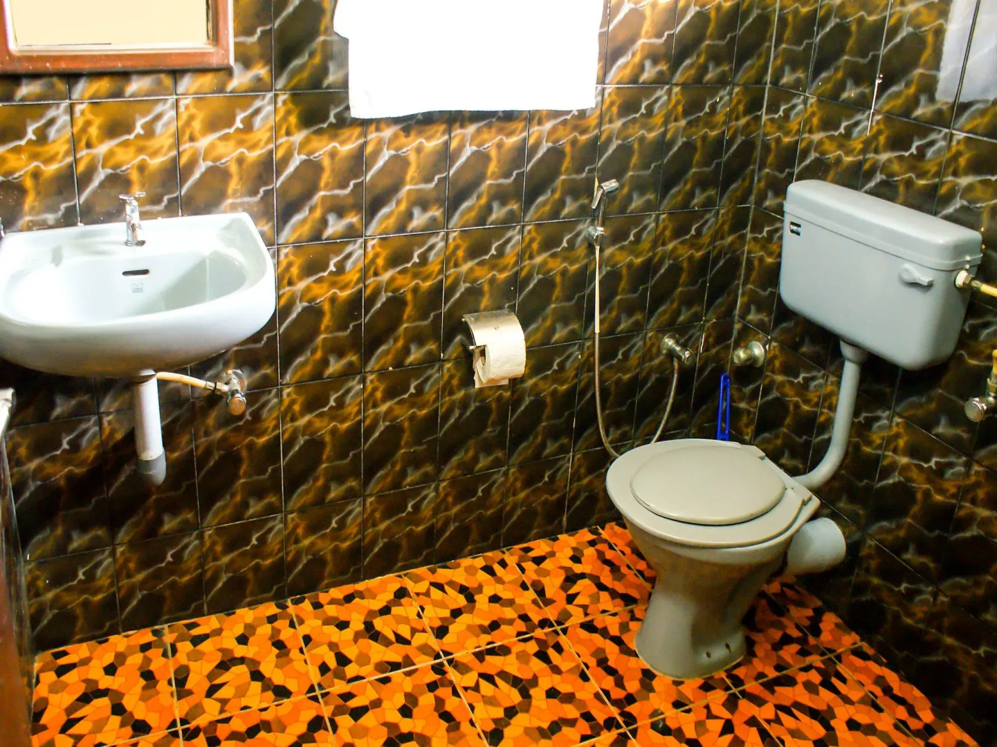 Nedumparambil Residency By OYO Rooms