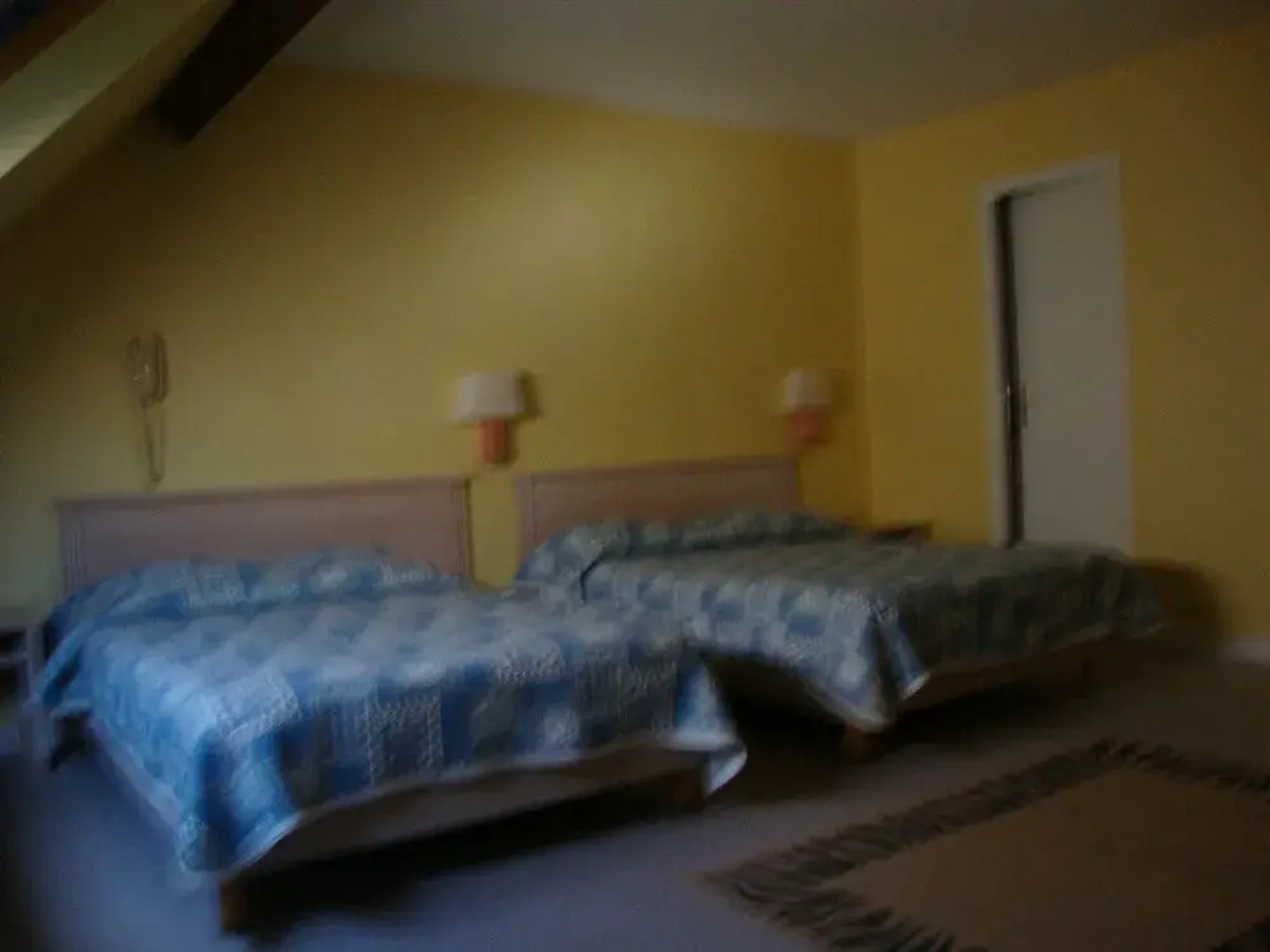 Auberge Du Pont Canal