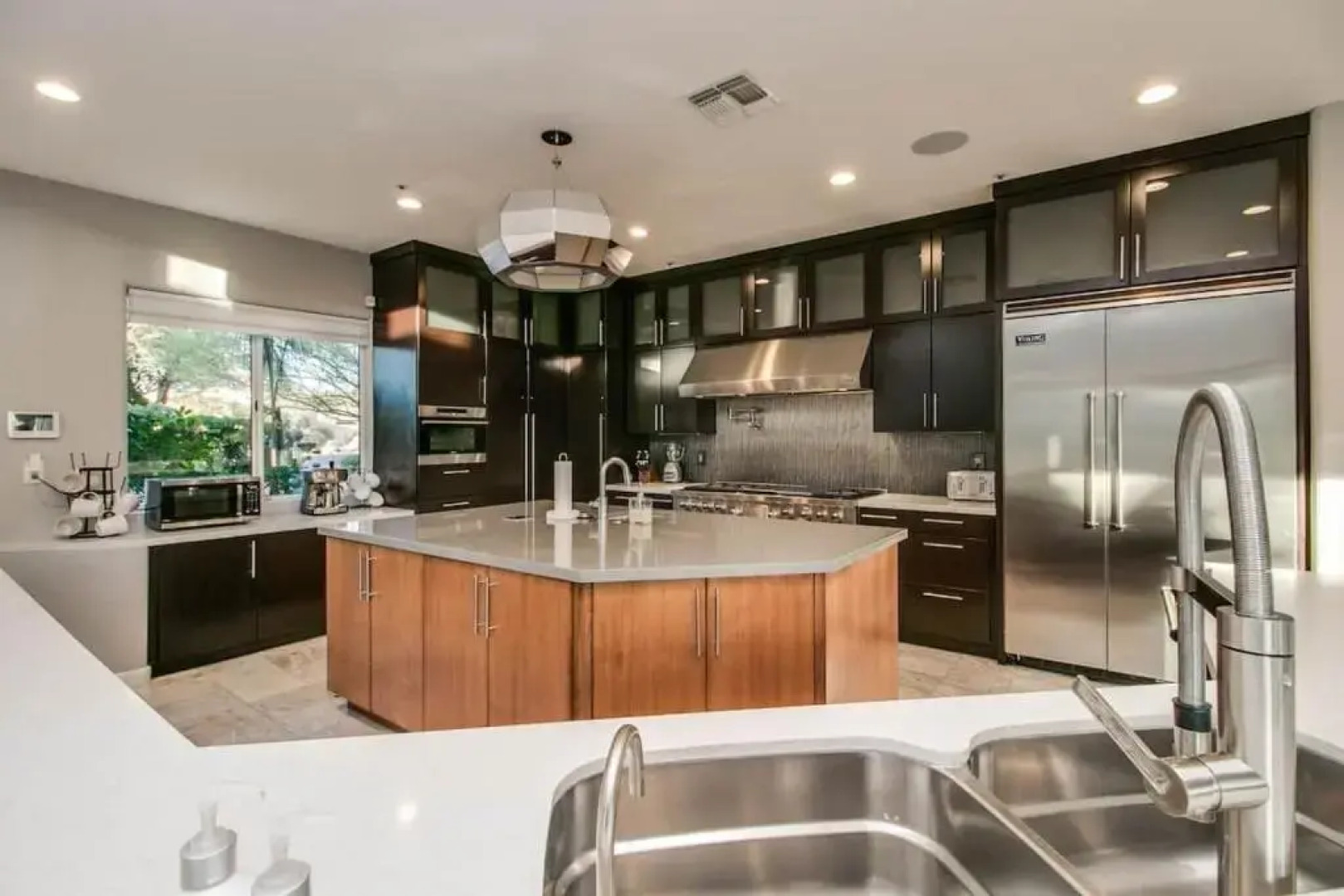 Stunning Private & Modern N. Scottsdale Estate!