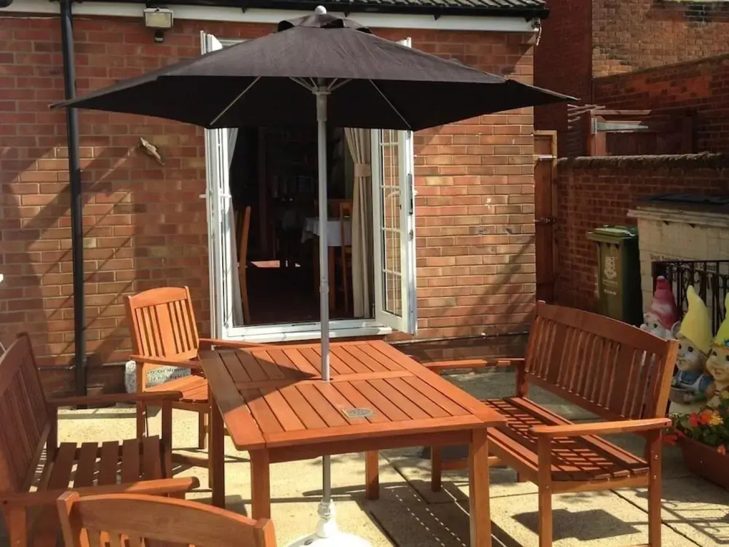 Spindrift Guest House - Adults Only