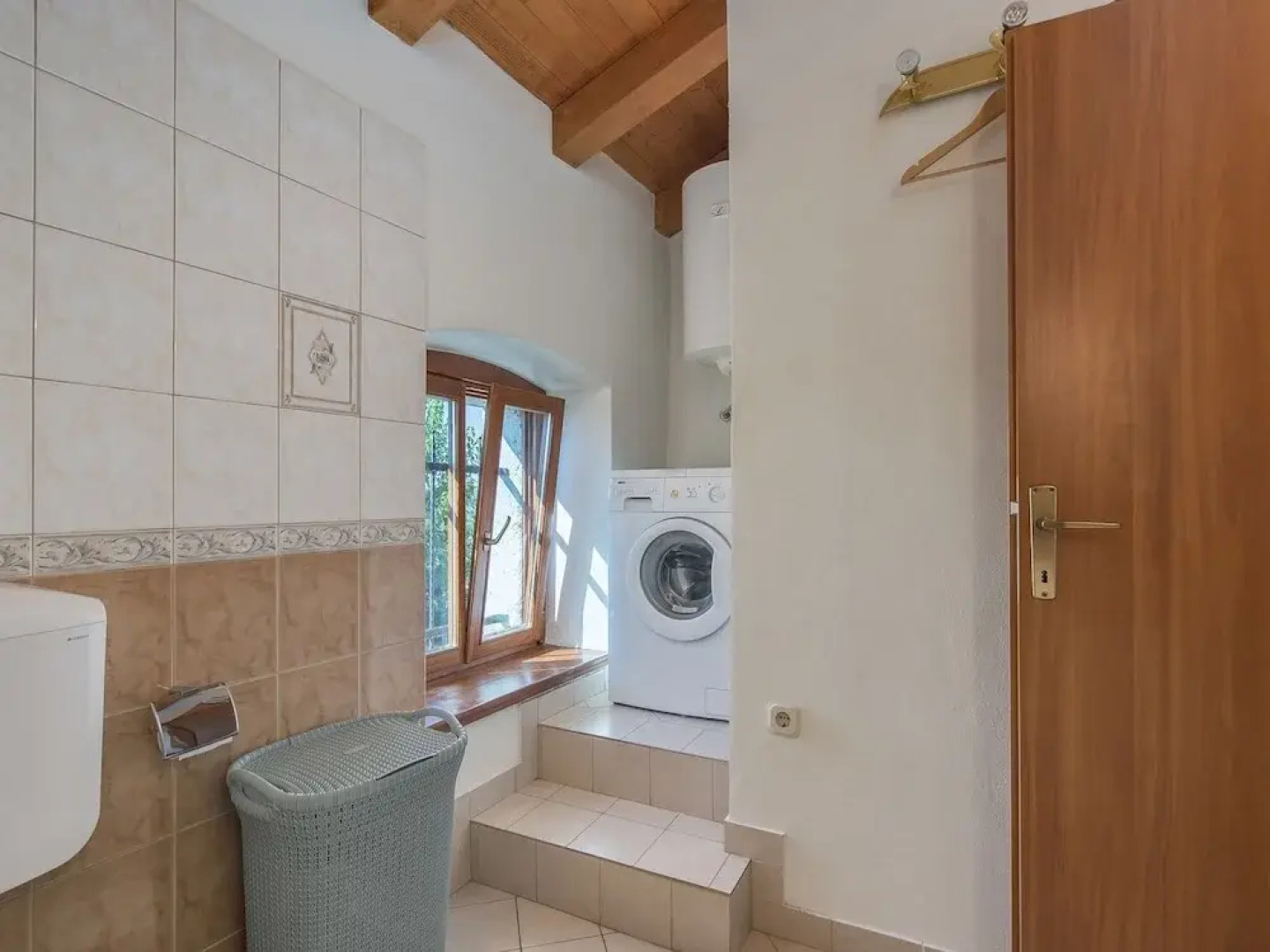 Stone Holiday House With a Spacious Yard and Private Pool