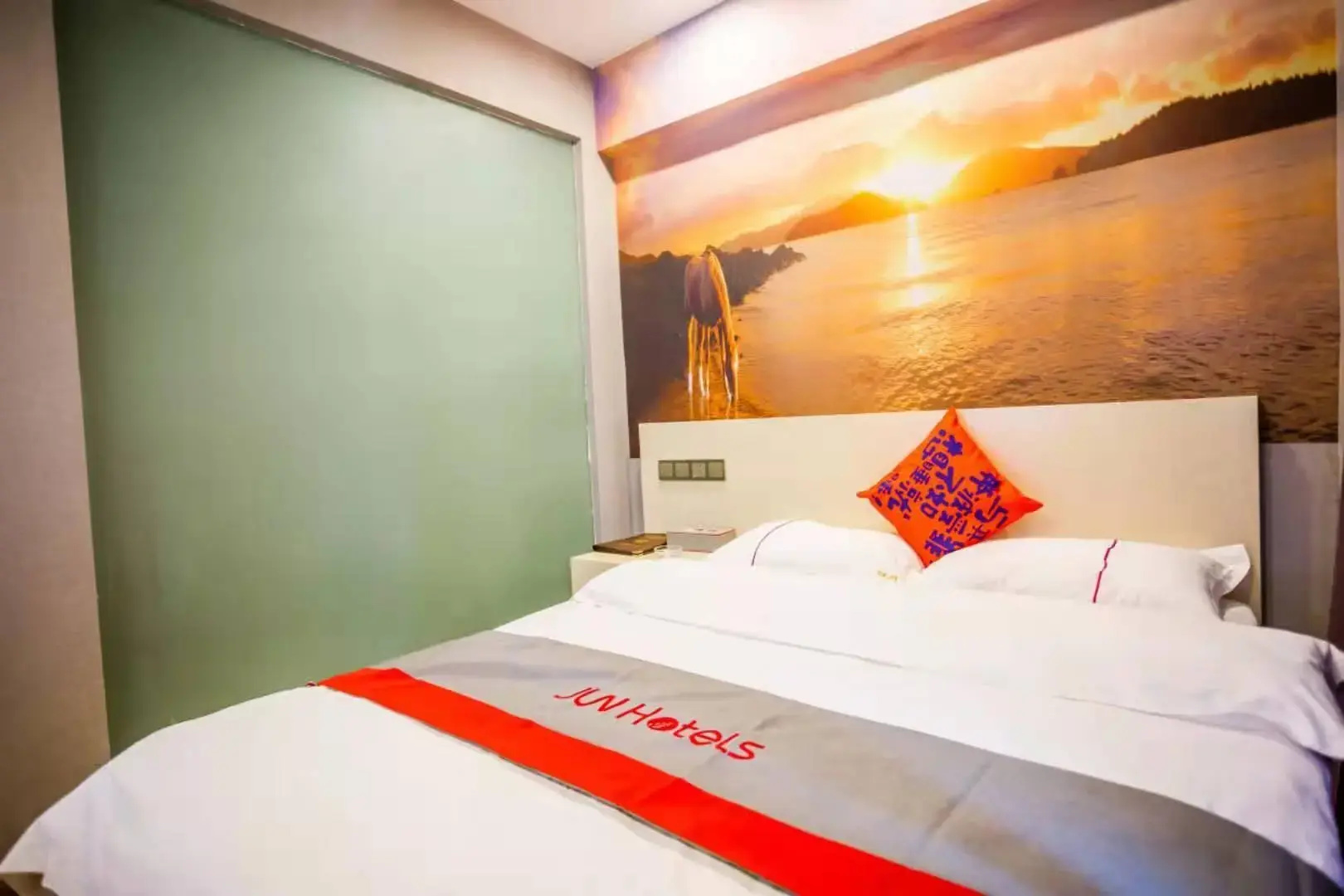 Jun Hotel Yunan Honghe Zhou Children's Hospital Pedestrian Street