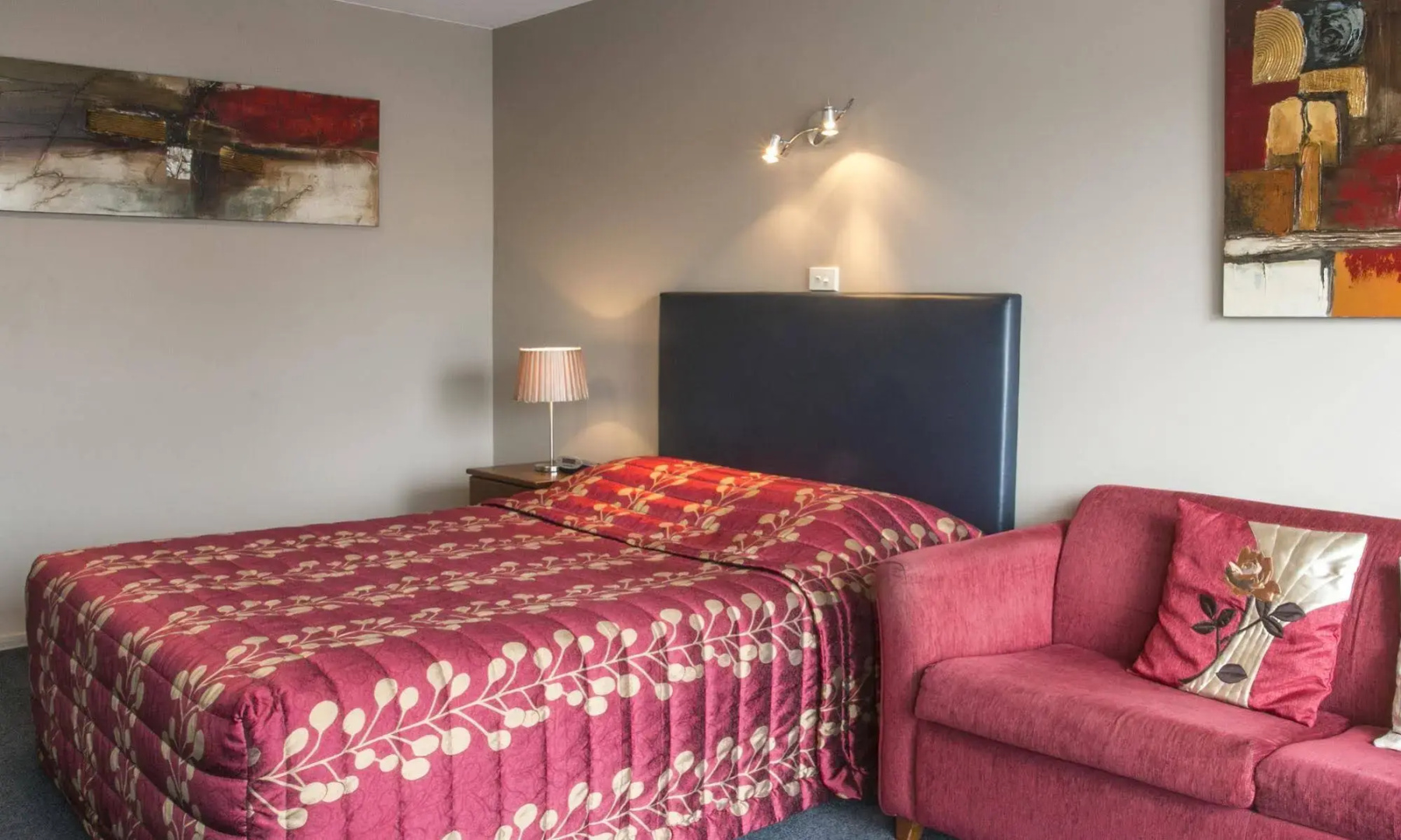 Phoenix Motel