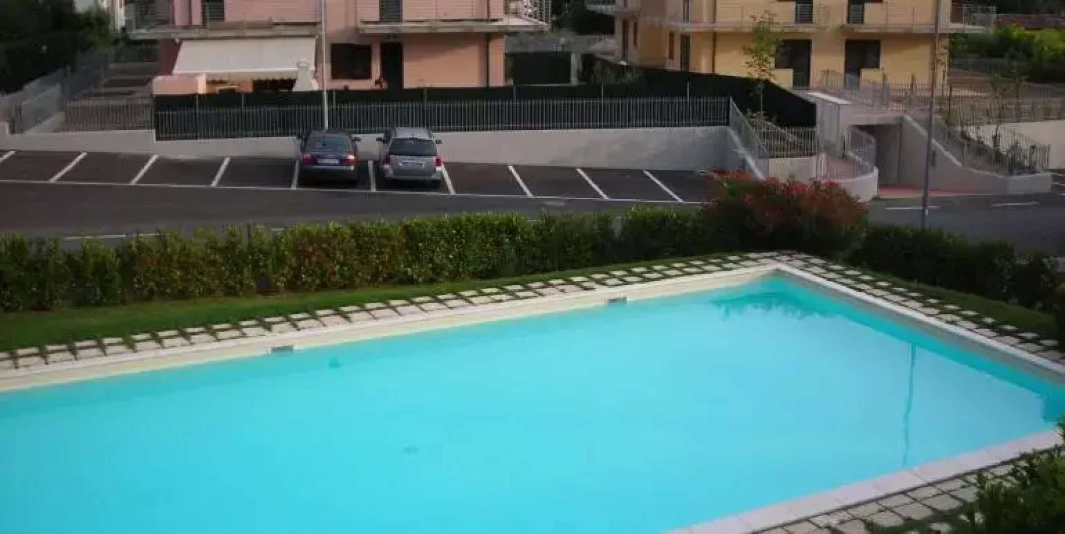 N98 - Numana, Nuovo Trilocale Con Giardino in Residence Con Piscina