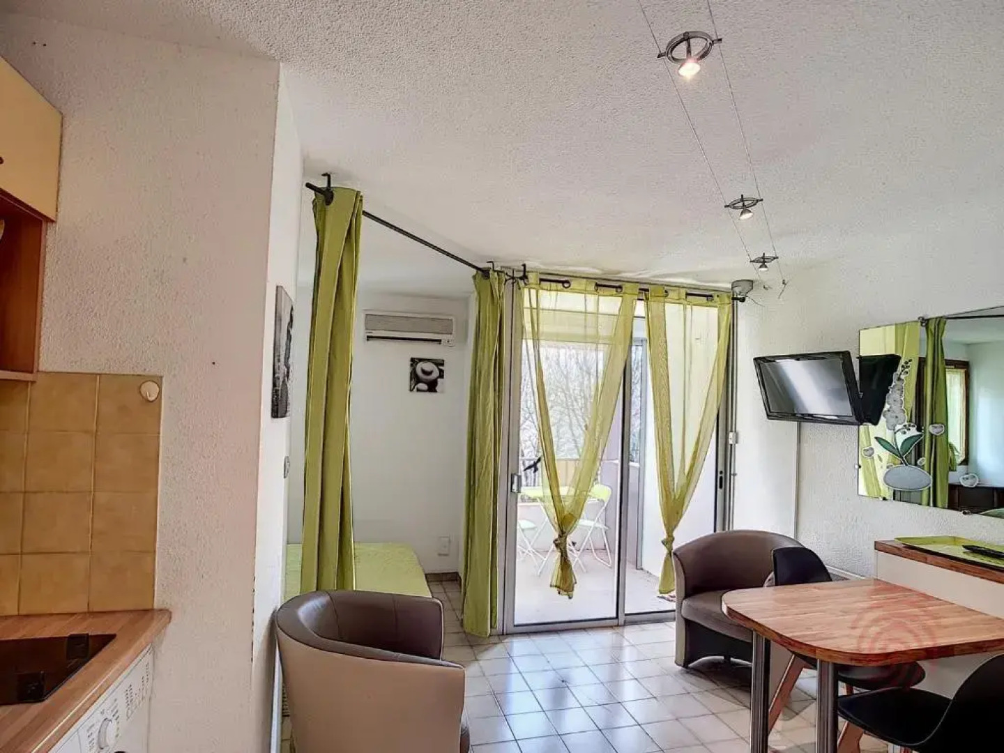 Appartement Lamalou-les-Bains, 1 pièce, 2 personnes - FR-1-451-102