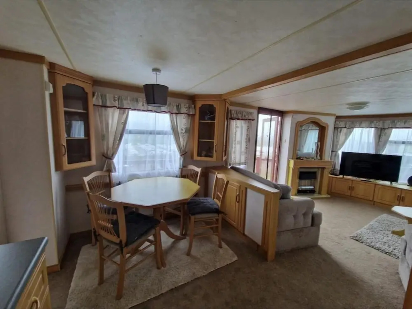 2 Bed Caravan With Aberystwyth Town Viev