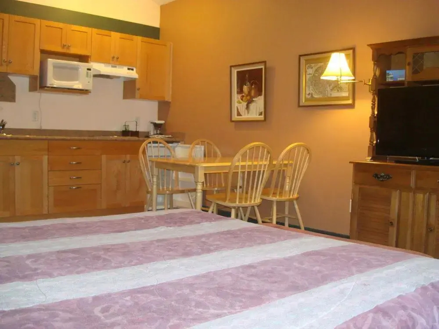 Heffley Boutique Inn