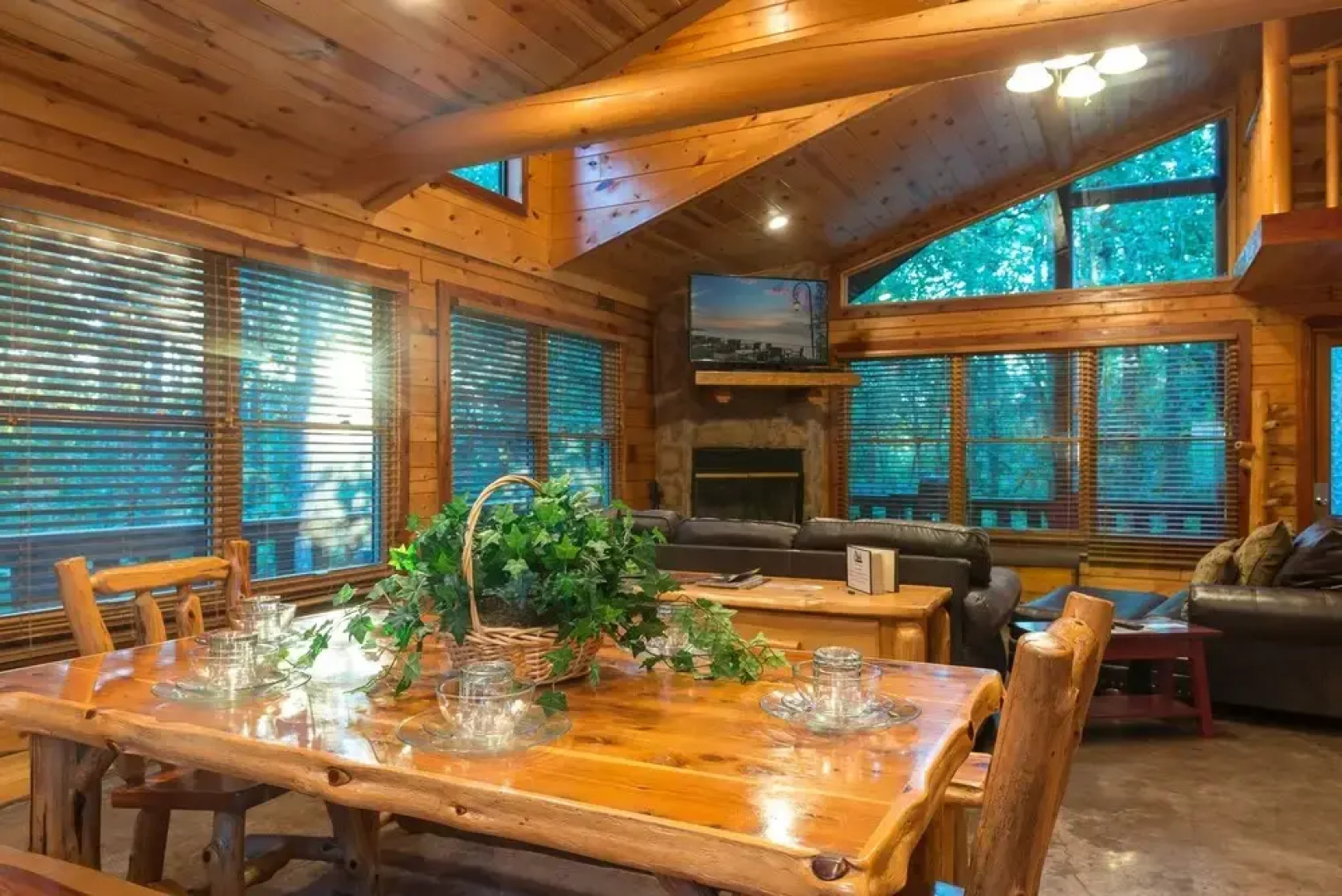 Serenity Forest Cabin With Private Hot Tub and Grill on the Back Deck by Redawning