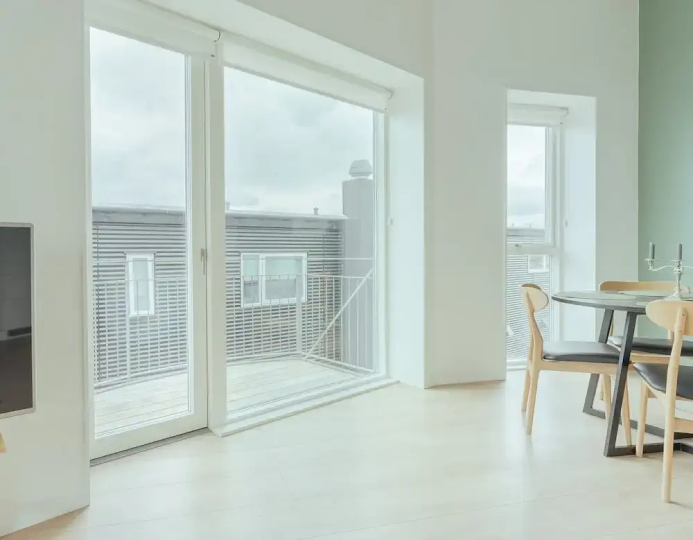 Delightful 2 Bedroom Apt | Balcony | Parking