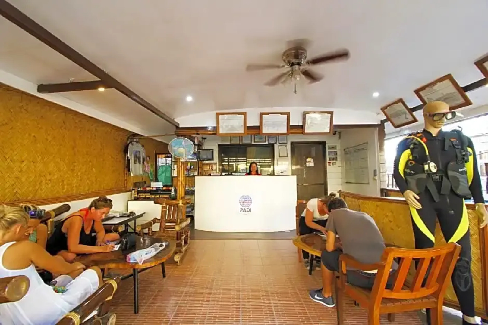 RedDoorz @ Amphibi-ko Resort Palawan