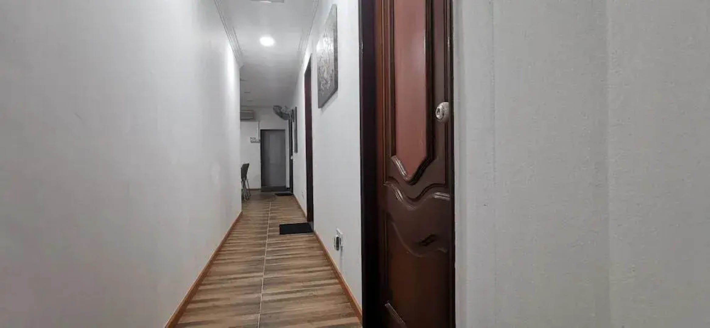 90372 Greybirds Hostel