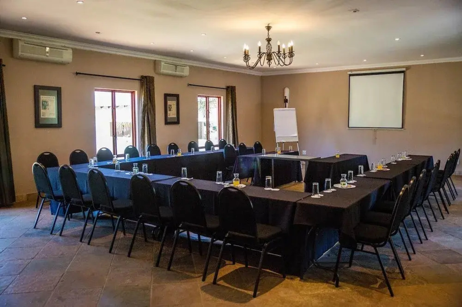 Thaba Legae Guest Lodge