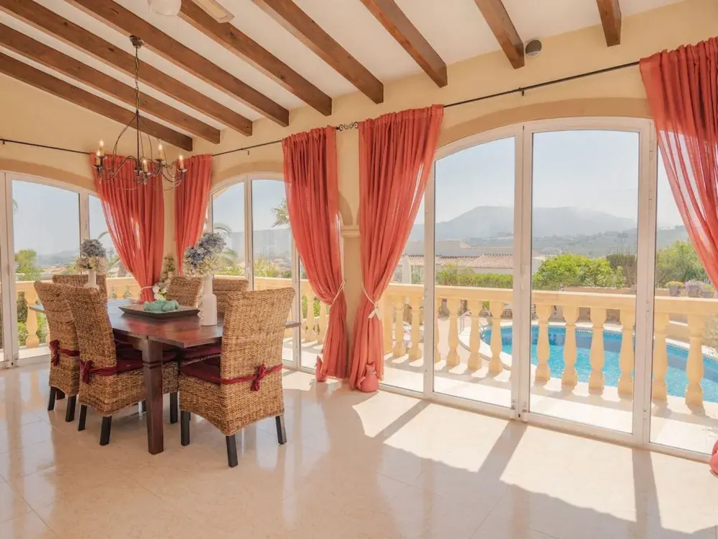 Villa With Very Spacious Terrace, Beautiful View of the Mountains & Private Pool