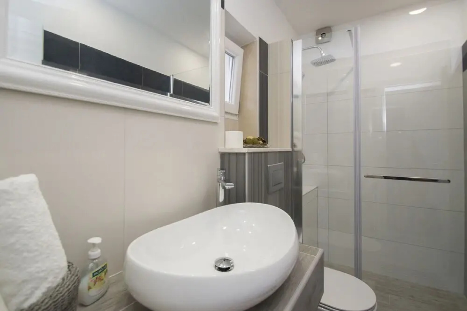 Apartment in Tri Porte (Potirna) with sea view, terrace, air conditioning, WiFi (39-2)