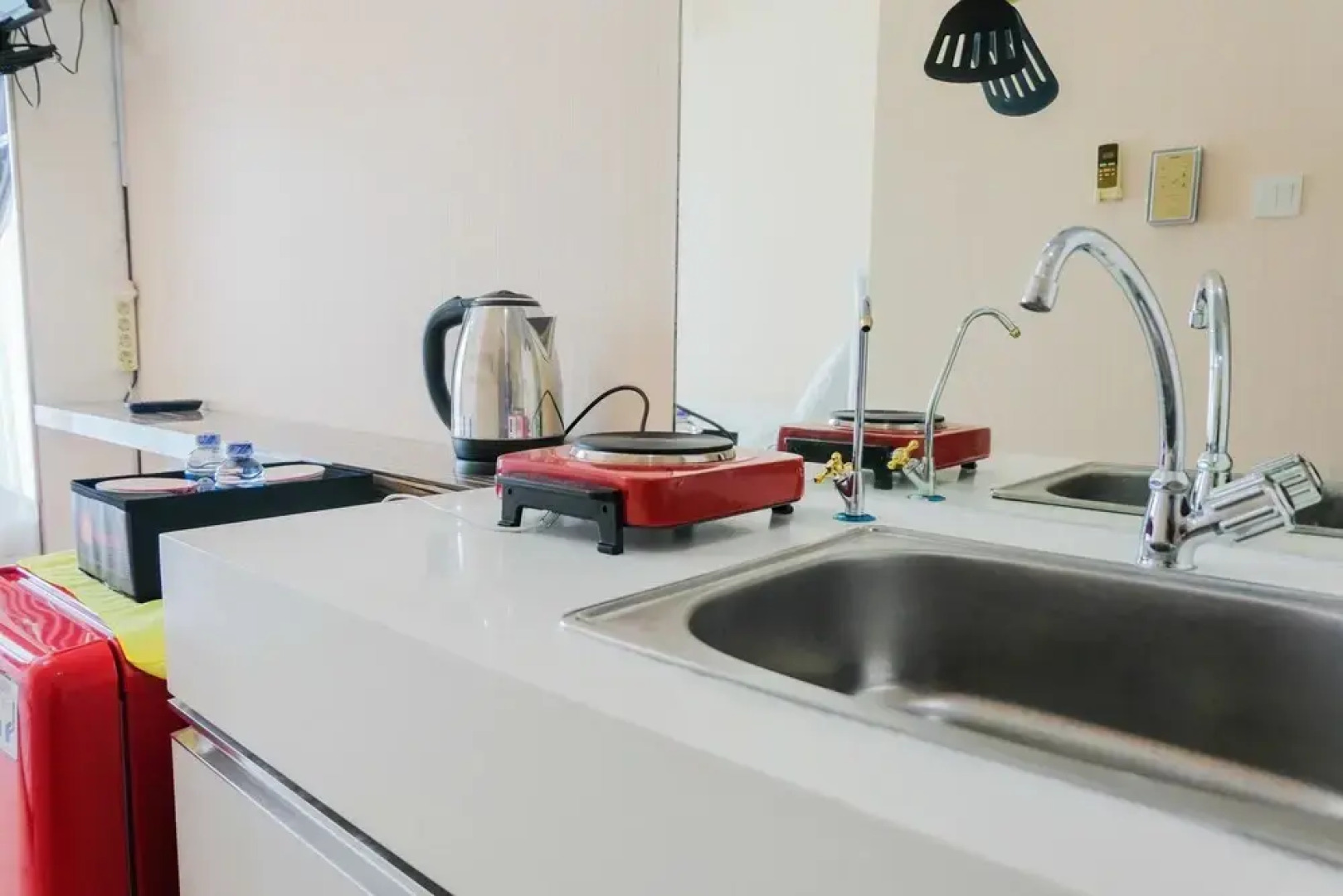 Minimalist Studio Tree Park Apartment near ICE BSD