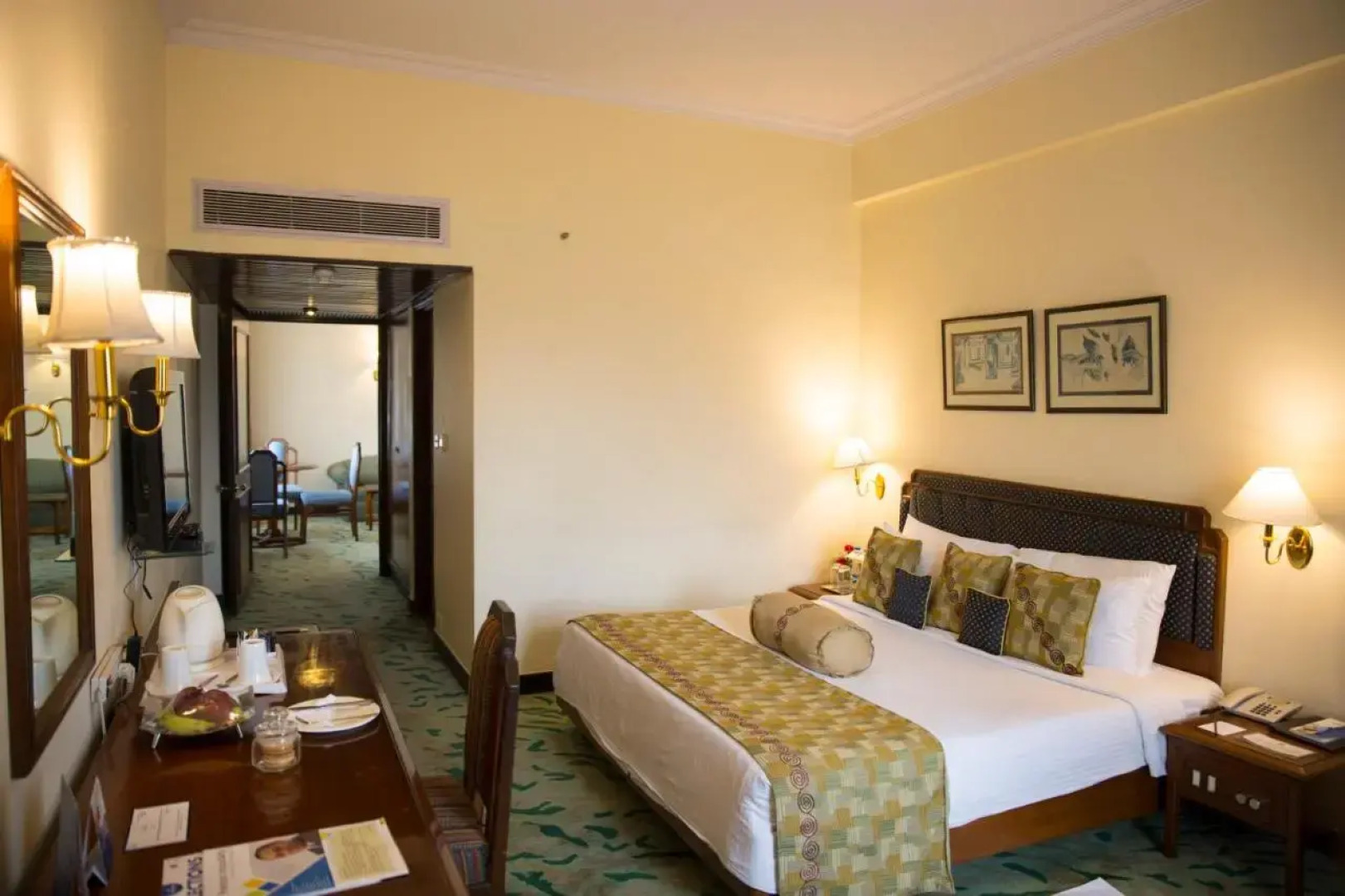 Peerless Hotel Kolkata