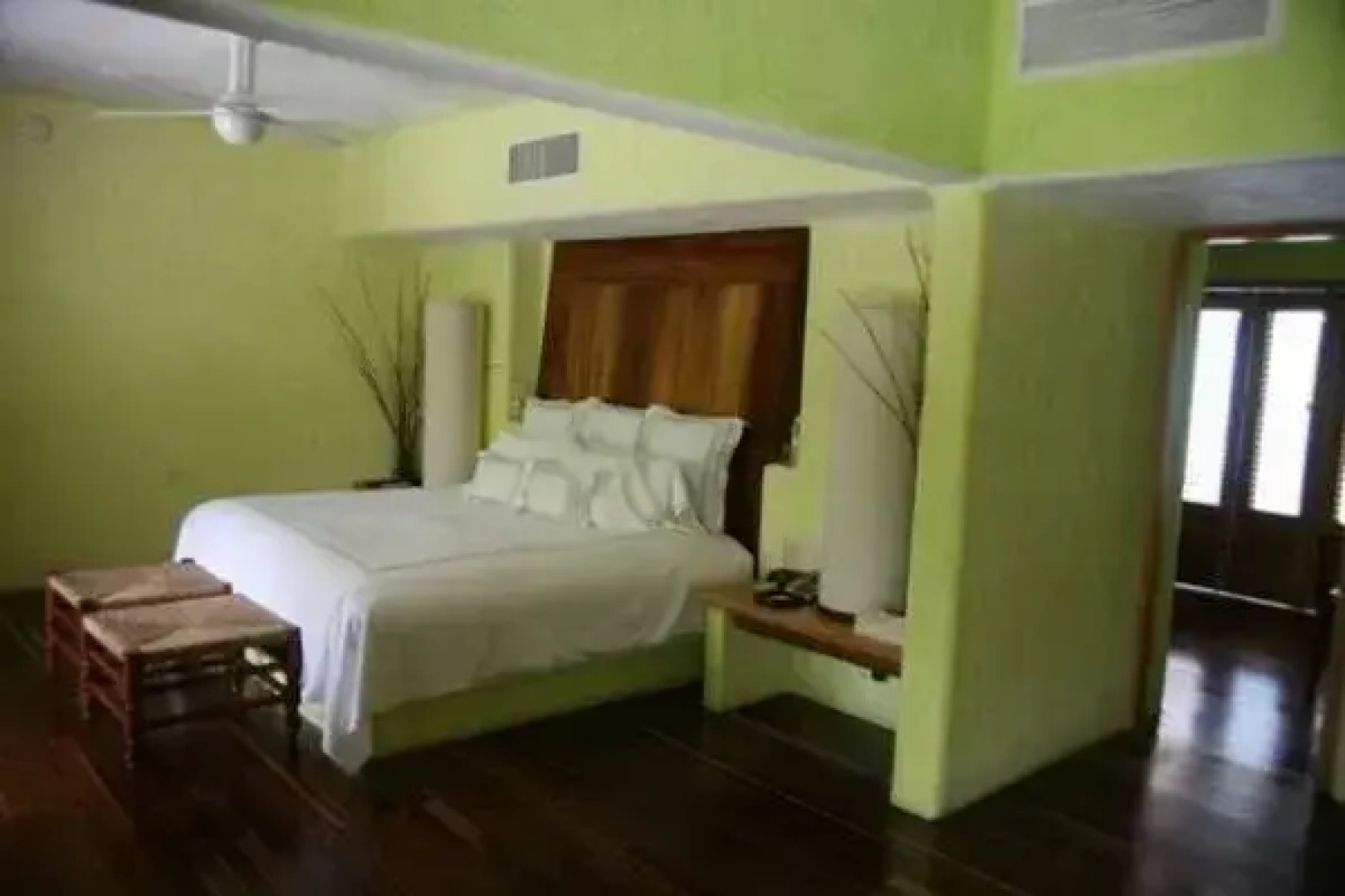 El Tamarindo Beach & Golf Resort