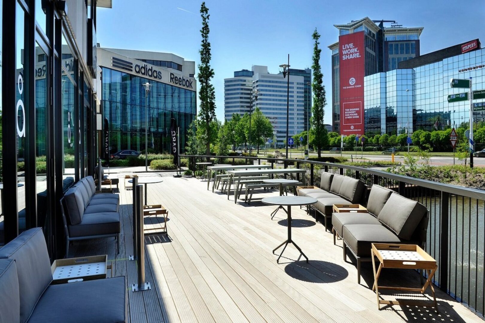 Отель Courtyard by Marriott Amsterdam Arena Atlas