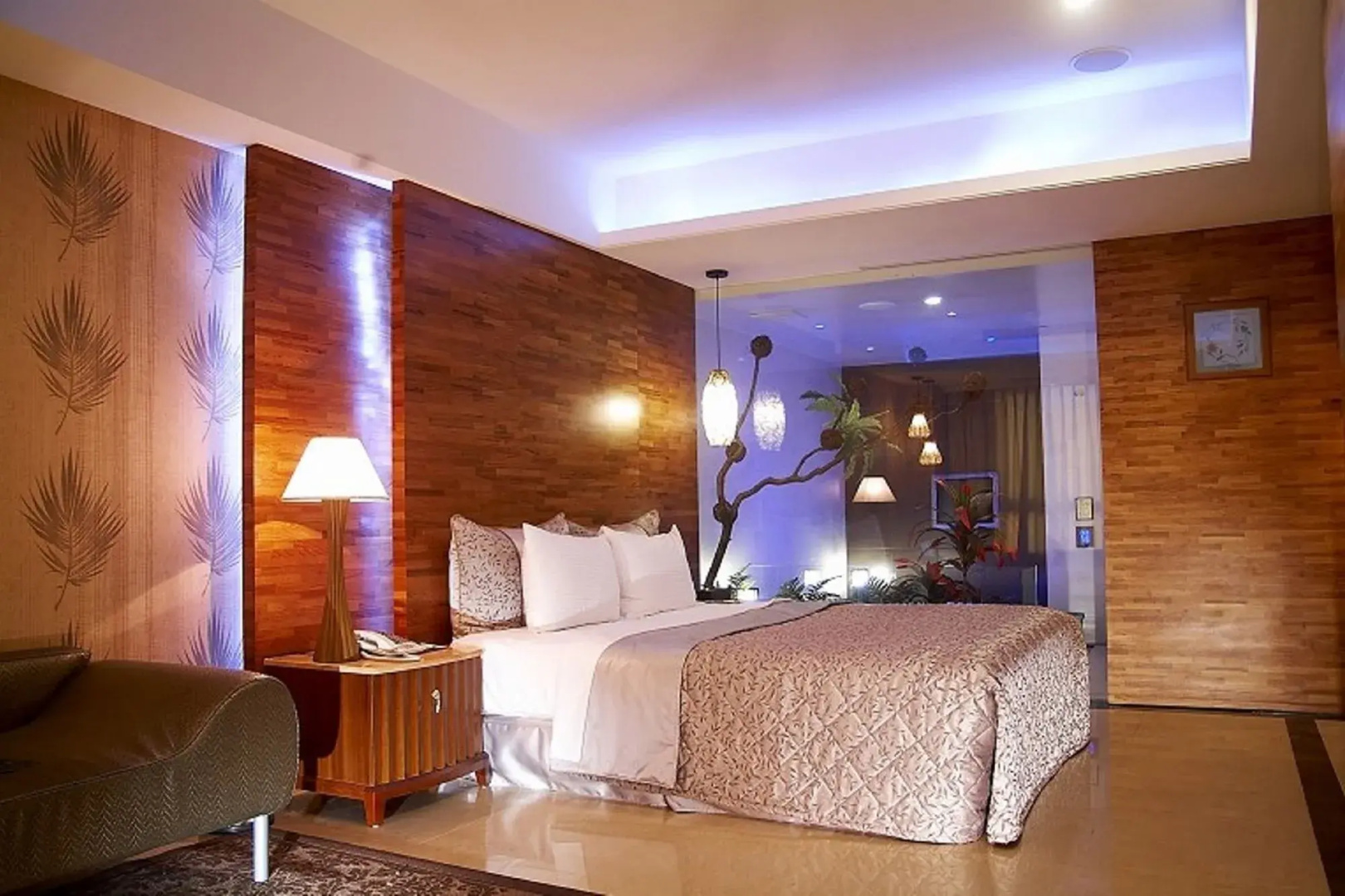 SLV Business Hotel