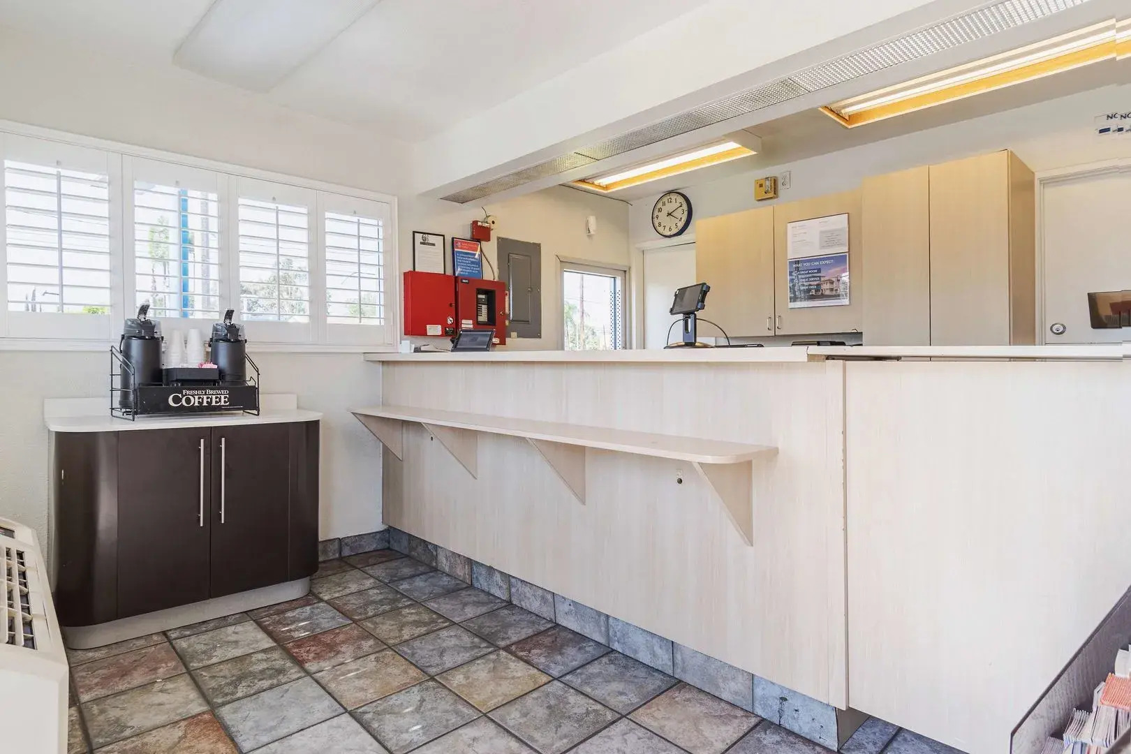 Motel 6 Ontario, CA - Airport