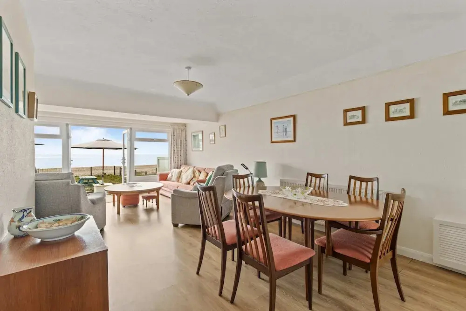 The Coastal Crab - Family-friendly Three-bed Beach House in Pevensey