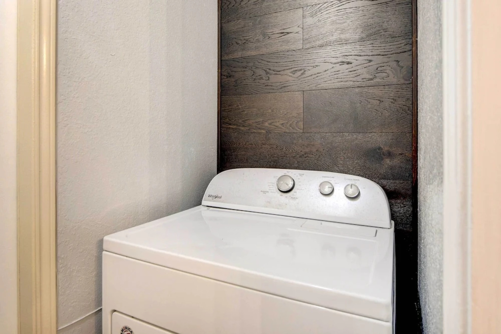 4 Mi to Joe Pool Lake: Home in Grand Prairie