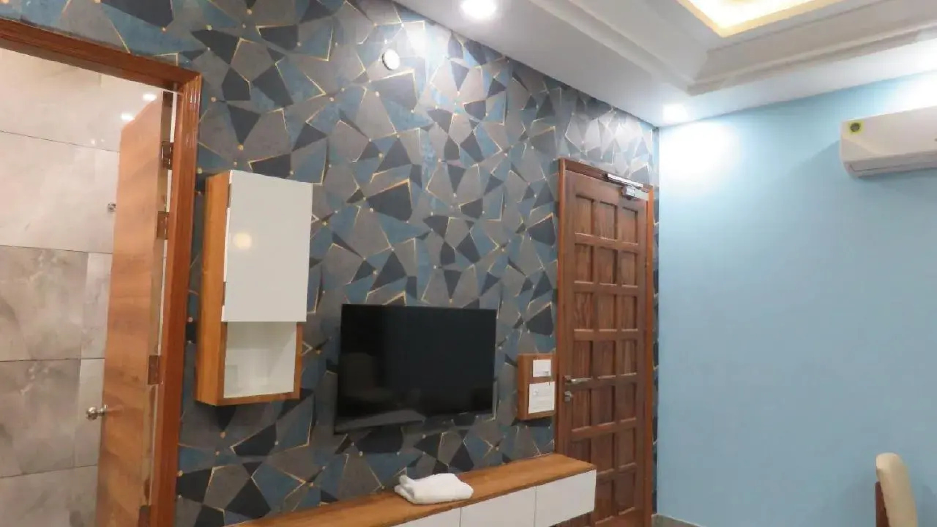 Raja Ji Hotel And Restaurant